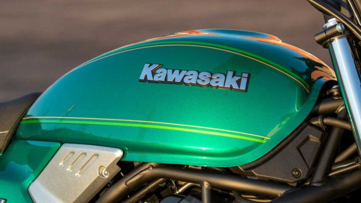 2022 kawasaki z650rs first ride review: simple green