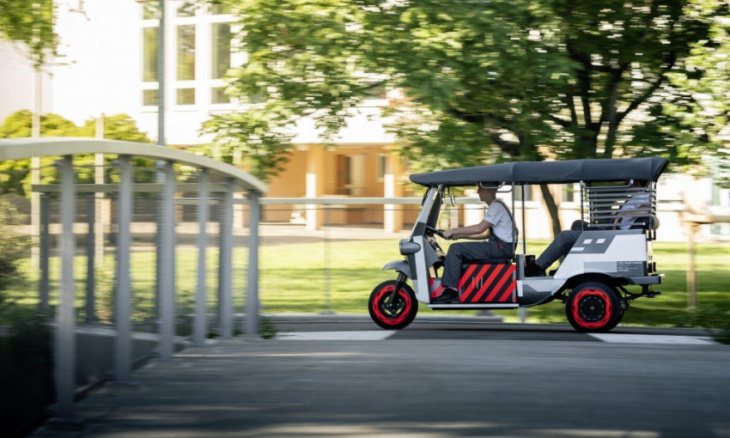this rickshaw is powered by used audi e-tron batteries