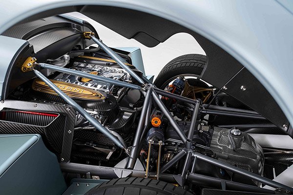 €7 million (rs 57.27 crore) pagani huayra codalunga is a love letter to 1960s le mans racers