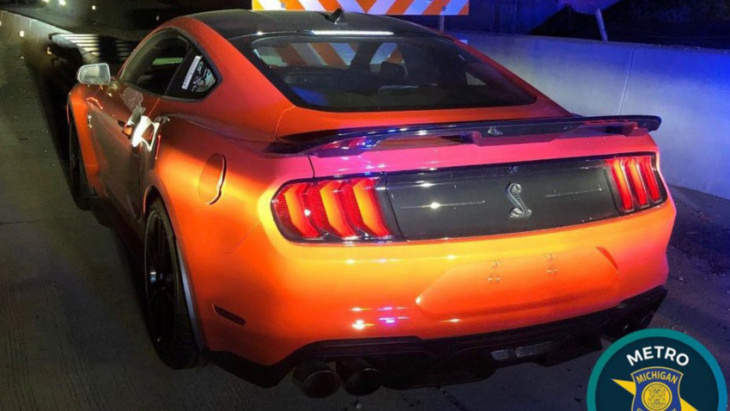 several shelby gt500s stolen from the factory