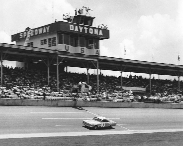 why the 2023 nascar cup schedule will be no match for the 1964 version