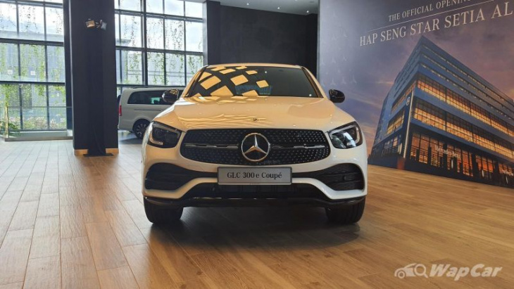 this ckd mercedes-benz glc 300e coupe (c253) is a rm 374k phev that makes 320 ps