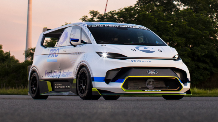 amazon, is it a bird? is it a plane? no, it's the 2,000bhp electric ford supervan 4!