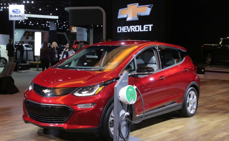 gm to cut prices on ev chevrolet bolt up to 18 per cent