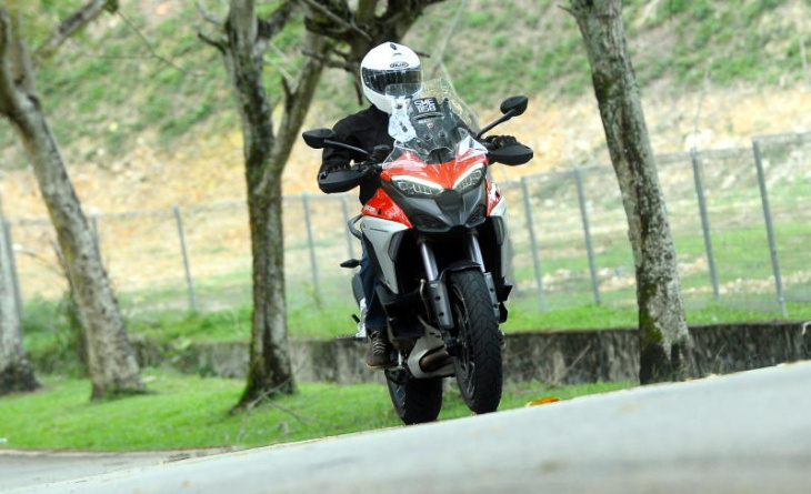 android, ducati multistrada v4s: performance with the smarts