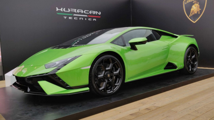 lamborghini huracan tecnica pairs sto running gear with new on-road focus
