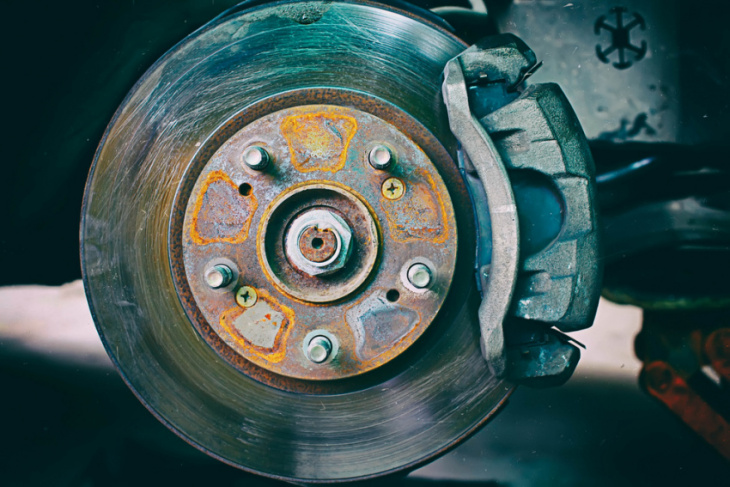 how to, when should i replace my brake pads? – here’s how to know