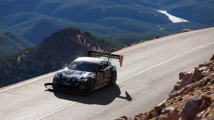 jonny lieberman and randy pobst battled mountain and weather at pikes peak