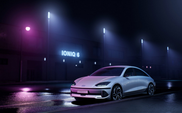 hyundai ioniq 6 electric saloon with 300+ miles of range is coming to take on the tesla model 3 and polestar 2