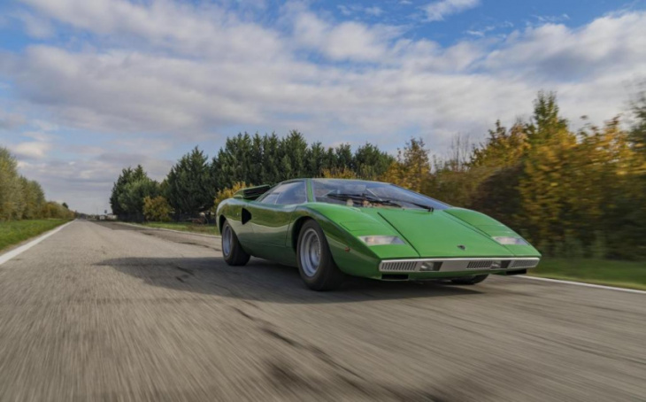 jeremy clarkson has driven the new lamborghini countach: 'tinkle-grabbingly exciting'