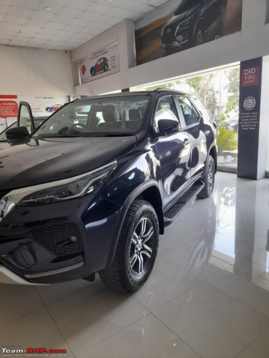 toyota fortuner 4x2 at: 1300 km update
