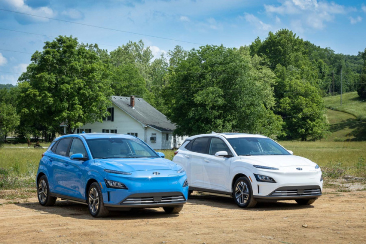 the 5 slowest 2022 evs, according to consumer reports