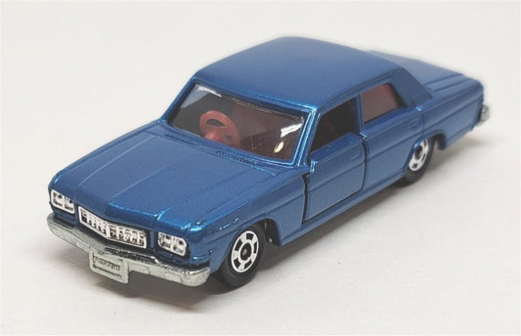 [review] tomica nissan president