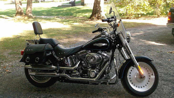 2008 harley-davidson peace officer is a rare piece of motorcycle, unrestored