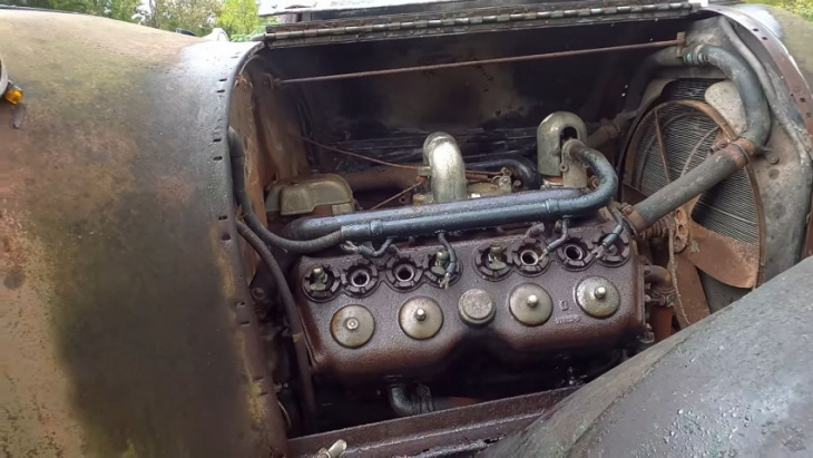 abandoned 1917 cadillac has been sitting for 93 years, v8 engine wants to live