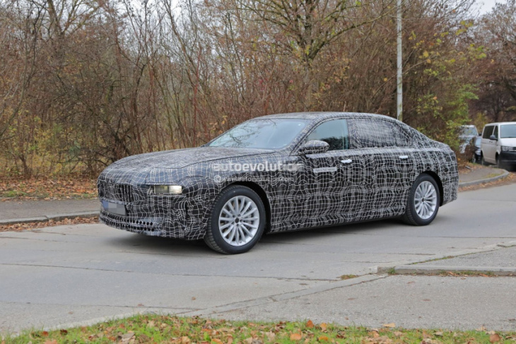 2023 bmw 7 series gets catfished into the digital world using lots of cgi