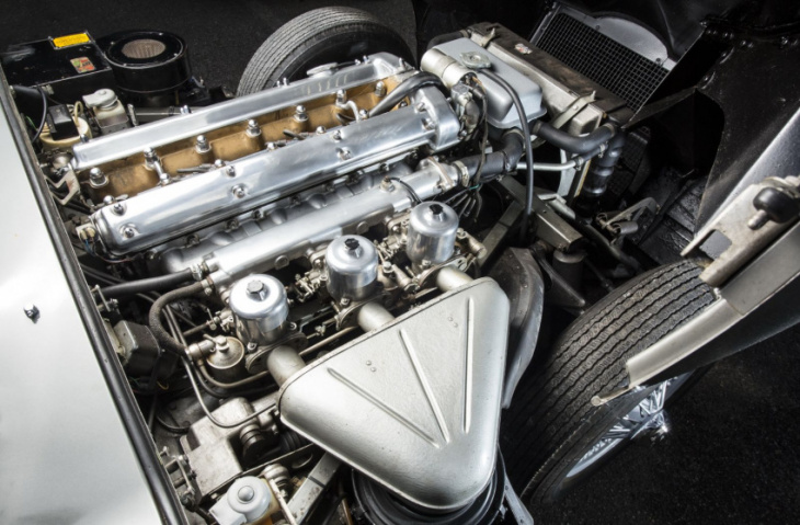 the evolution of jaguar’s xk six-cylinder: an iconic engine produced for 43 years