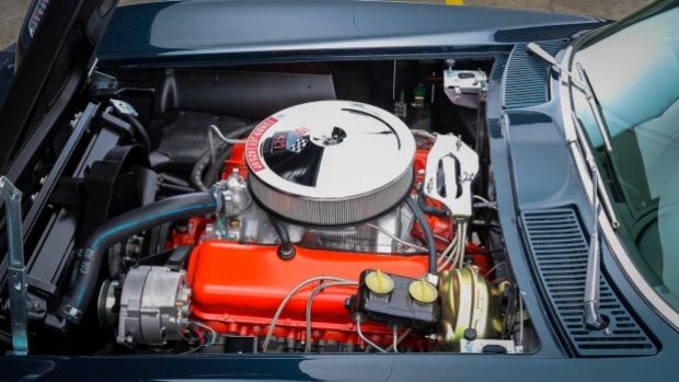 1966 chevrolet corvette c2 boast gigantic 427 cubic-inch engine