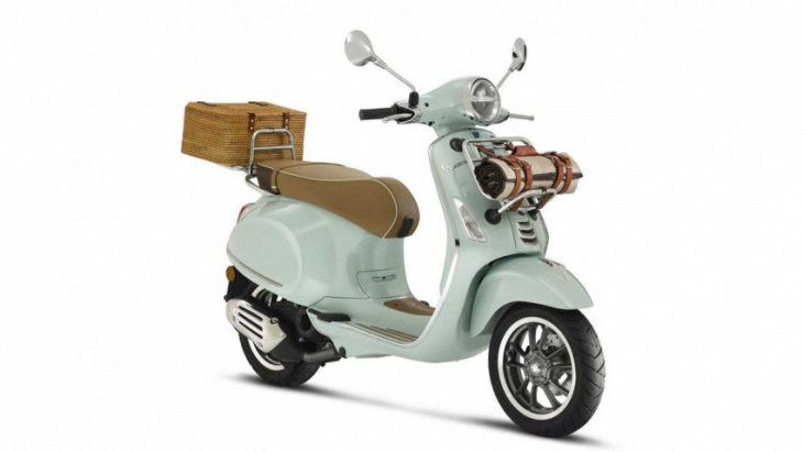 2022 vespa pic nic is ready for your next parkside outing