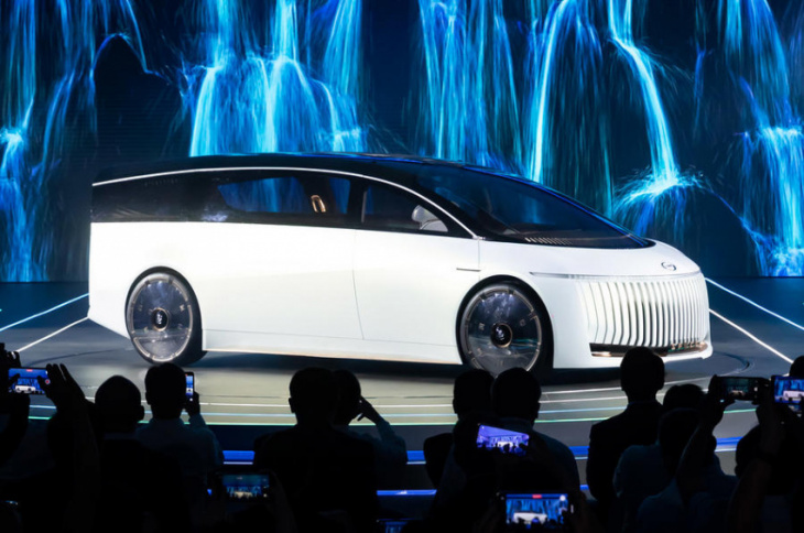 gac unveils hydrogen-engine new space concept