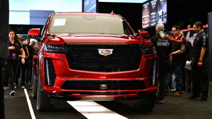 first production 2023 cadillac escalade-v sells for $500,000