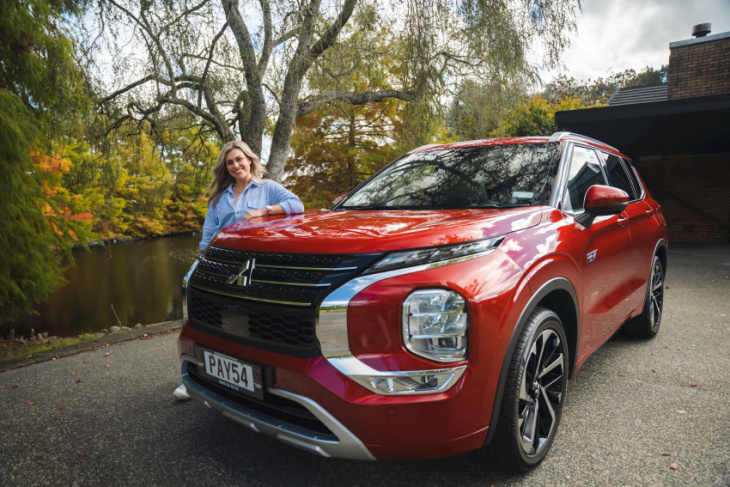 mitsubishi outlander phev: the best of both worlds