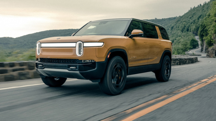 2022 rivian r1s electric suv first drive: is shorter sweeter?