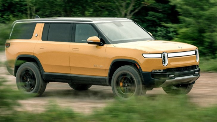 2022 rivian r1s electric suv first drive: is shorter sweeter?
