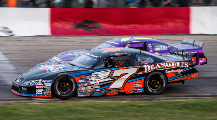 stars and cars set for battle at grundy