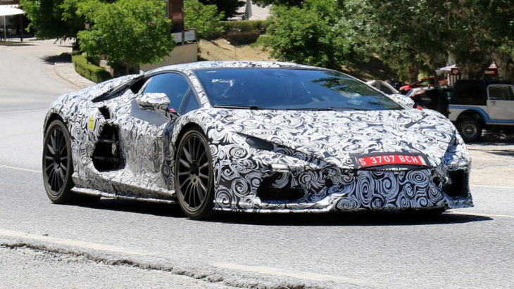 v12 hybrid lamborghini aventador replacement spotted with early production body