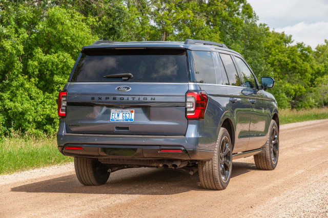 test drive: 2022 ford expedition stealth model sneaks into lincoln’s territory