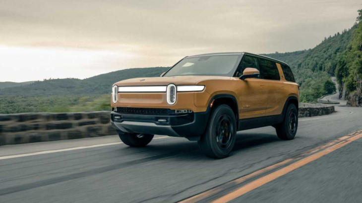 amazon, 2022 rivian r1s customer deliveries to start in august or september