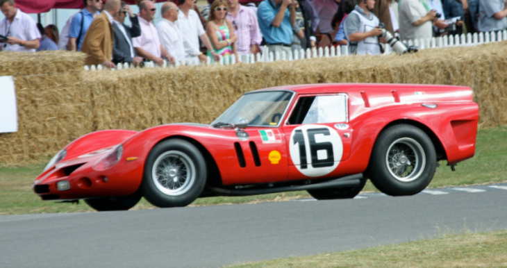 31-year-old racer crashes $30,000,000 one-off vintage ferarri at lemans classic this weekend