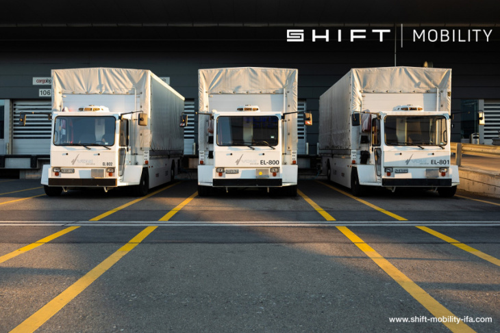 platooning: several trucks but only one driver