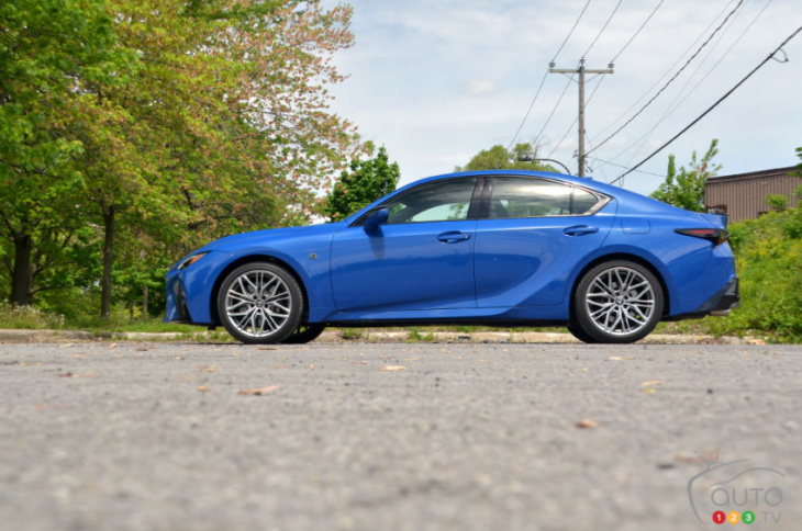 2022 lexus is 500 f sport performance review: a grade of f