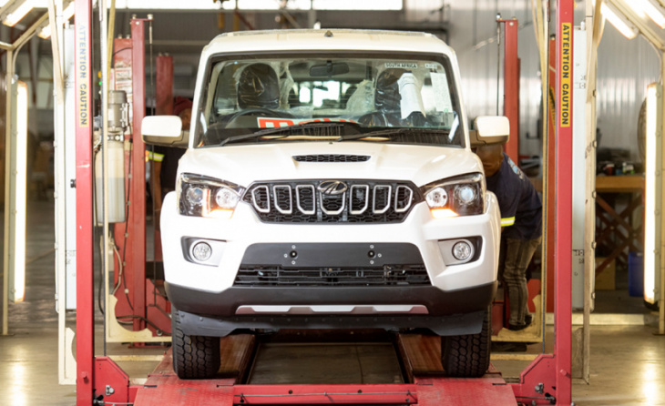 how many mahindra pik ups have been built in south africa