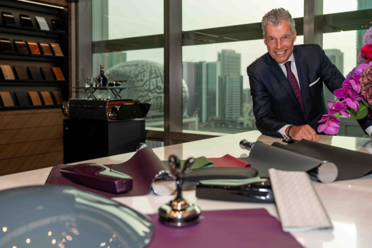 rolls-royce motor cars opens first private office in dubai