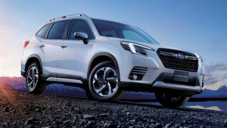 3 reasons the 2022 subaru forester premium is the best trim level
