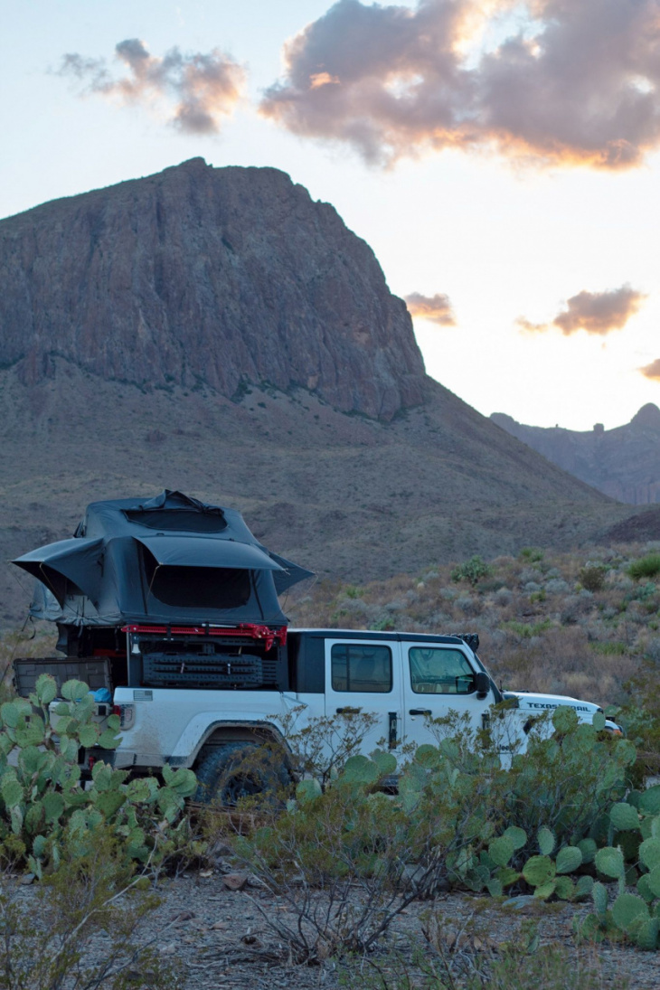 overland vehicle systems nomadic 3 review: a great, affordable rooftop tent