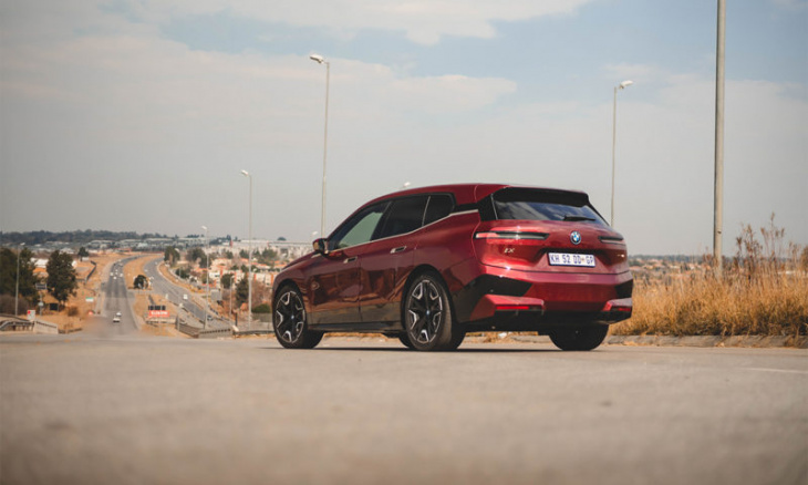 driven: electrified bmw i range to lead the charge