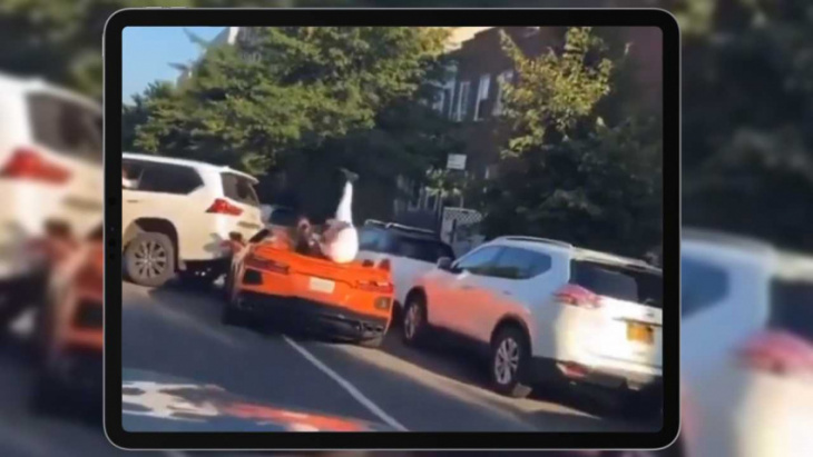 c8 corvette driver somehow doesn't see lexus suv, crashes into it