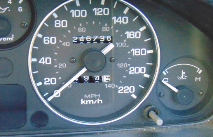 how to, how to check a used car for an odometer rollback