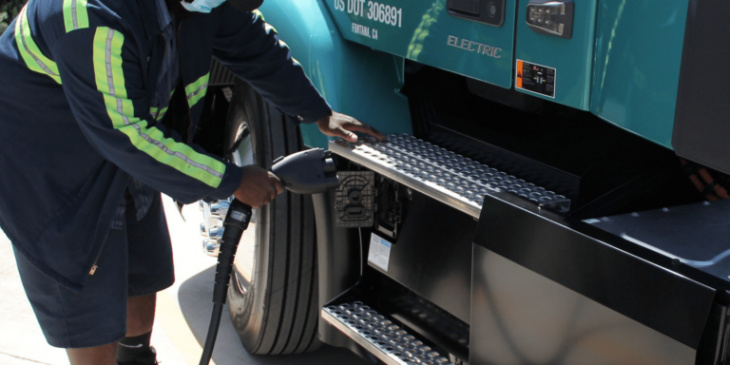 volvo trucks targets californian charging corridor for electric trucks
