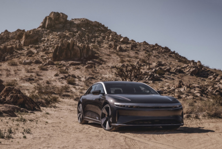 review: 2022 lucid air grand touring plays follow-the-leader