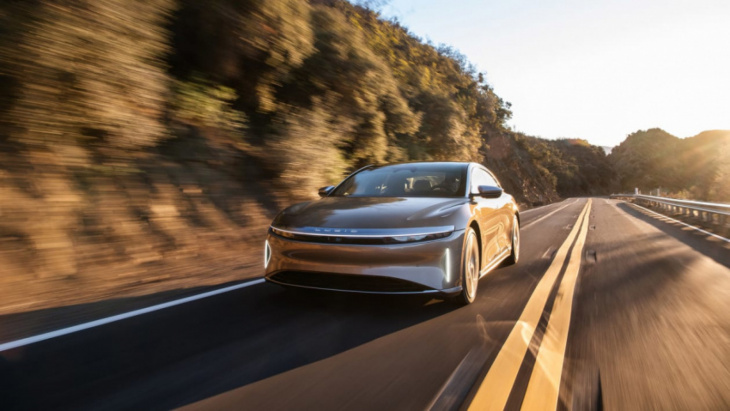lucid air dream edition 2022 review – a new-age ev to keep tesla on its toes?
