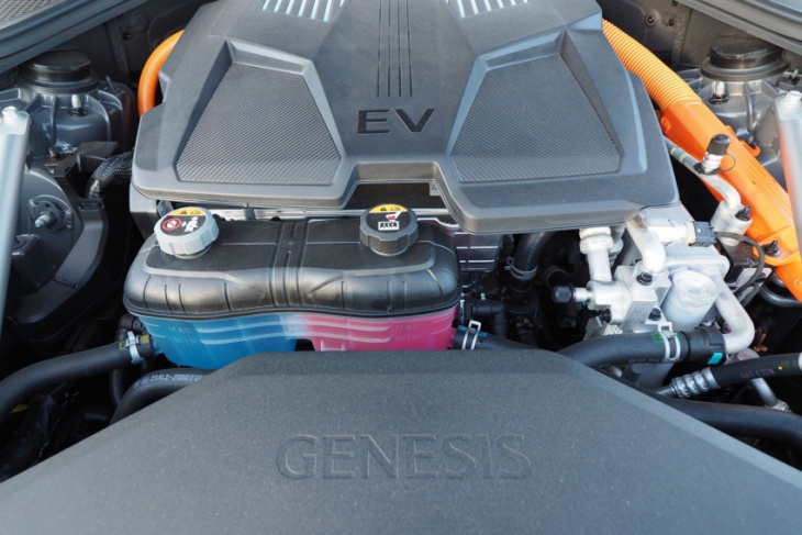 ev review: 2023 genesis electrified g80