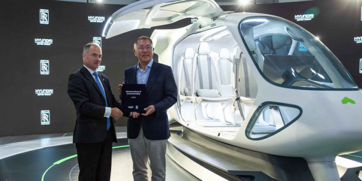 hyundai motor group and rolls-royce team up to help electrify the future of air mobility