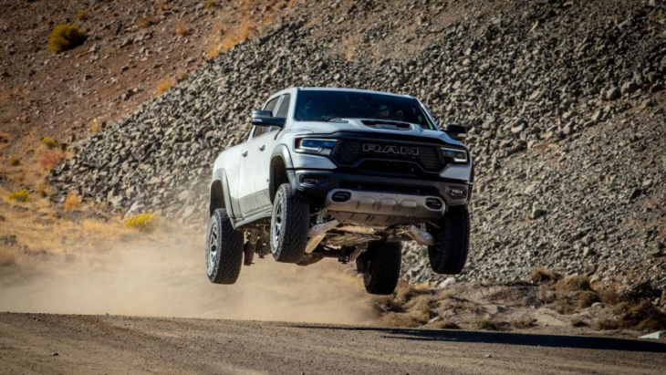 2023 ford f-150 raptor r vs 2022 ram trx: how they compare