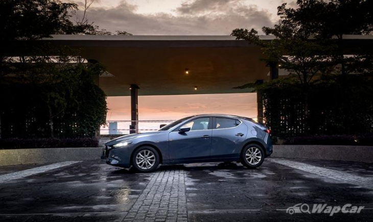 owner review:  the subtle premium artpiece from hiroshima, my story of 2019 mazda 3 bp liftback