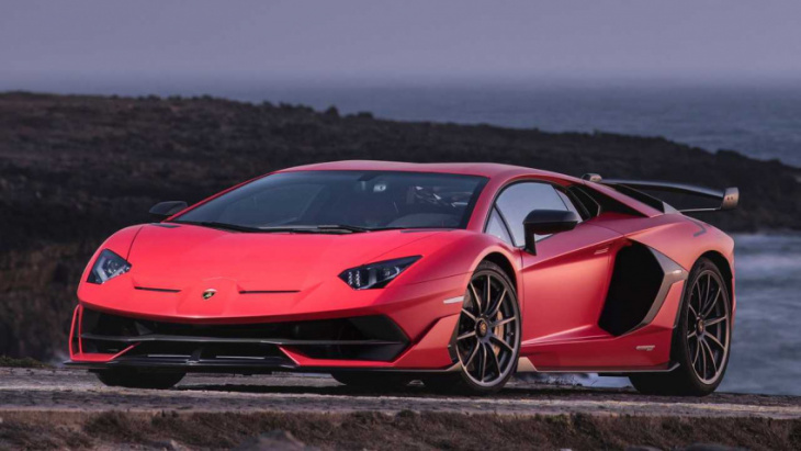 how much does a lamborghini actually cost?